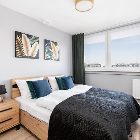 Stylish Apartment Near Wroclavia For 4 Guests By Noclegi Renters ヴロツワフ エクステリア 写真