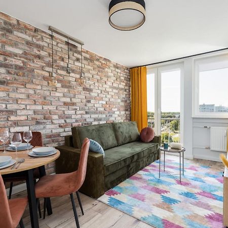 Stylish Apartment Near Wroclavia For 4 Guests By Noclegi Renters ヴロツワフ エクステリア 写真