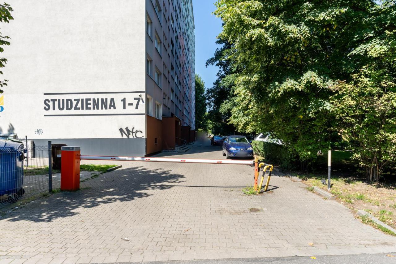 Stylish Apartment Near Wroclavia For 4 Guests By Noclegi Renters ヴロツワフ エクステリア 写真